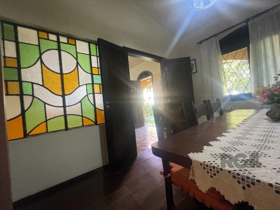 Imagem Casa com 2 Quartos à Venda, em Cavalhada - Porto Alegre Imagem Casa com 2 Quartos à Venda, em Cavalhada - Porto Alegre