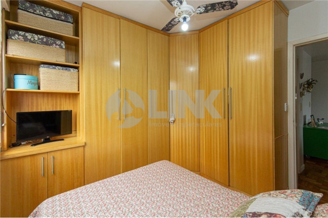 Imagem Apartamento com 3 Quartos à Venda, 72 m² em Cristal - Porto Alegre Imagem Apartamento com 3 Quartos à Venda, 72 m² em Cristal - Porto Alegre