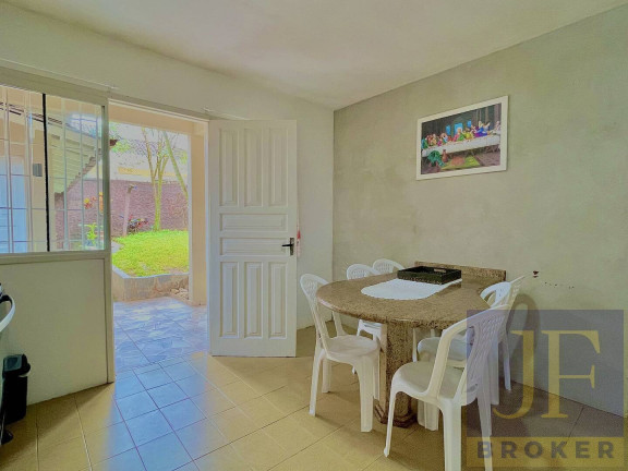 Imagem Casa com 3 Quartos para Temporada, 120 m² em Canasvieiras - Florianópolis Imagem Casa com 3 Quartos para Temporada, 120 m² em Canasvieiras - Florianópolis