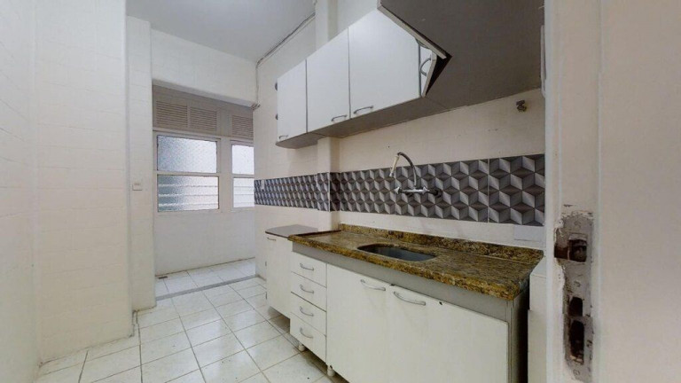 Imagem Imóvel com 2 Quartos à Venda, em Copacabana - Rio De Janeiro Imagem Imóvel com 2 Quartos à Venda, em Copacabana - Rio De Janeiro
