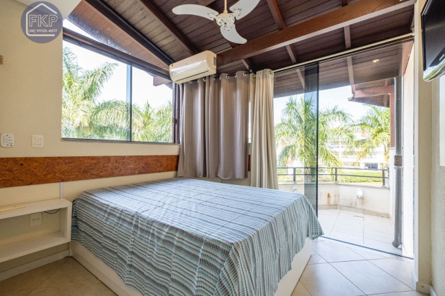 Imagem Casa com 3 Quartos à Venda, 129 m² em Ponta Das Canas - Florianópolis