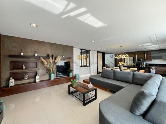 Imagem Casa com 6 Quartos à Venda, 1.713 m² em Quebra Frascos - Teresópolis Imagem Casa com 6 Quartos à Venda, 1.713 m² em Quebra Frascos - Teresópolis