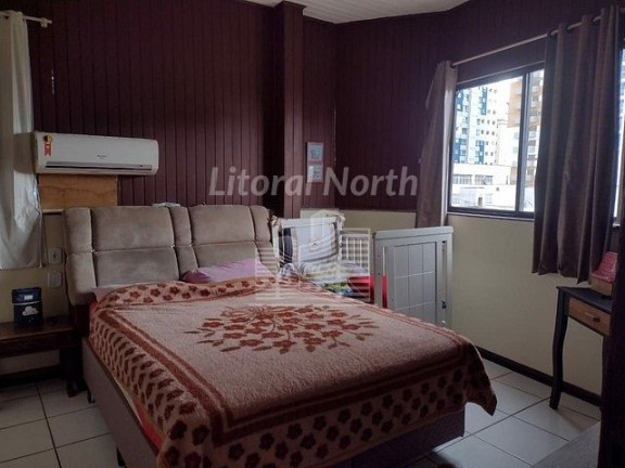 Imagem Cobertura com 5 Quartos à Venda, 550 m² em Centro - Itajaí