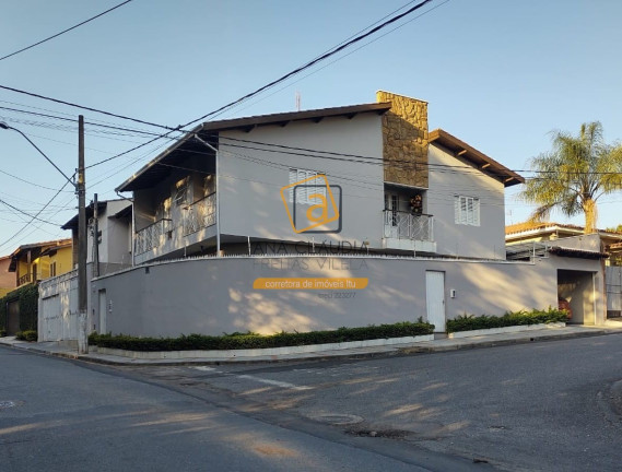 Sobrado com 3 Quartos à Venda,  em Brasil - Itu