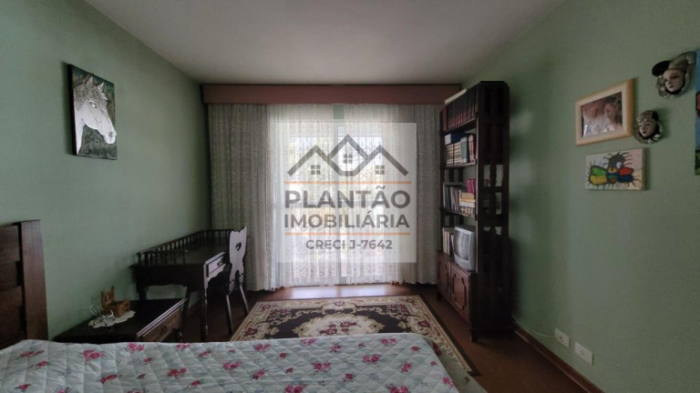 Casa com 3 Quartos à Venda, 170 m² em Boqueirão - Curitiba