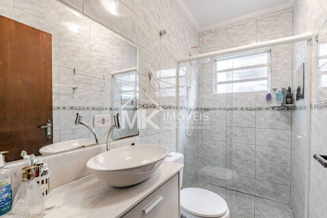 Imagem Sobrado com 4 Quartos à Venda, 276 m² em Capão Da Imbuia - Curitiba Imagem Sobrado com 4 Quartos à Venda, 276 m² em Capão Da Imbuia - Curitiba