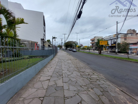 Imagem Imóvel com 1 Quarto à Venda, 45 m² em Cristal - Porto Alegre Imagem Imóvel com 1 Quarto à Venda, 45 m² em Cristal - Porto Alegre
