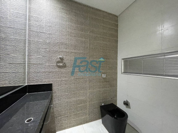 Imagem Casa com 5 Quartos à Venda, 600 m² em Jardim Shangri-la - Cuiabá Imagem Casa com 5 Quartos à Venda, 600 m² em Jardim Shangri-la - Cuiabá