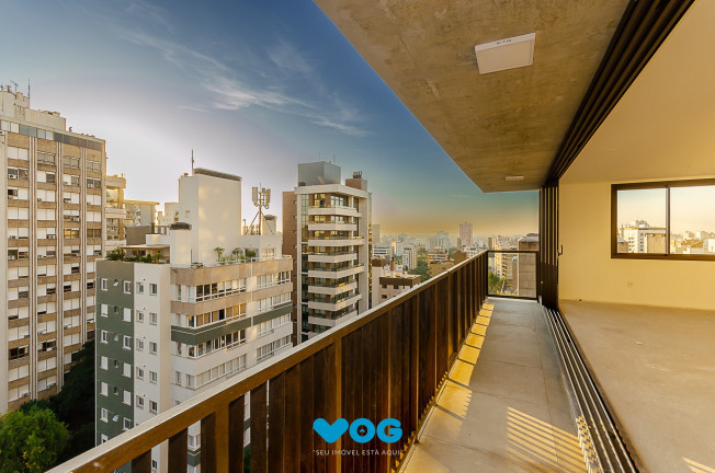 Imagem Imóvel com 3 Quartos à Venda, 184 m² em Rio Branco - Porto Alegre