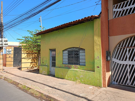Imagem Casa à Venda, 800 m² em Cuiabá Imagem Casa à Venda, 800 m² em Cuiabá
