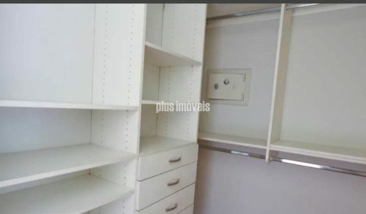 Imagem Casa com 4 Quartos à Venda, 250 m² em Moema - São Paulo Imagem Casa com 4 Quartos à Venda, 250 m² em Moema - São Paulo