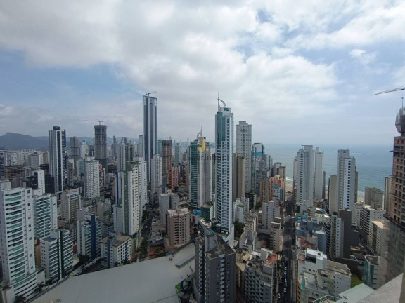 Imagem Cobertura com 3 Quartos à Venda, 241 m² em Centro - Balneário Camboriú Imagem Cobertura com 3 Quartos à Venda, 241 m² em Centro - Balneário Camboriú