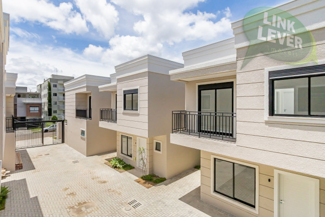 Imagem Sobrado com 3 Quartos à Venda, 117 m² em Boa Vista - Curitiba