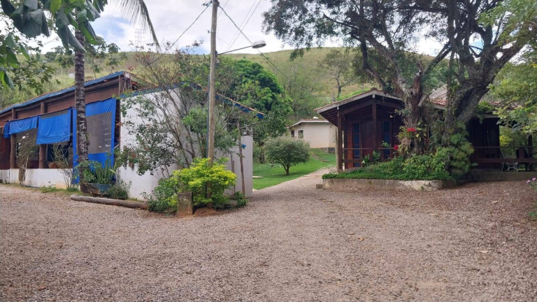 Imagem Chácara com 3 Quartos à Venda, 200 m² em Vila Amelia - Paraibuna