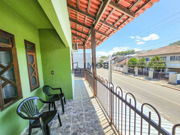 Imagem Casa com 6 Quartos à Venda, 303 m² em água Verde - Jaraguá Do Sul