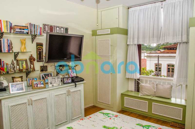 Imagem Casa com 5 Quartos à Venda, 550 m² em Jardim Botânico - Rio De Janeiro