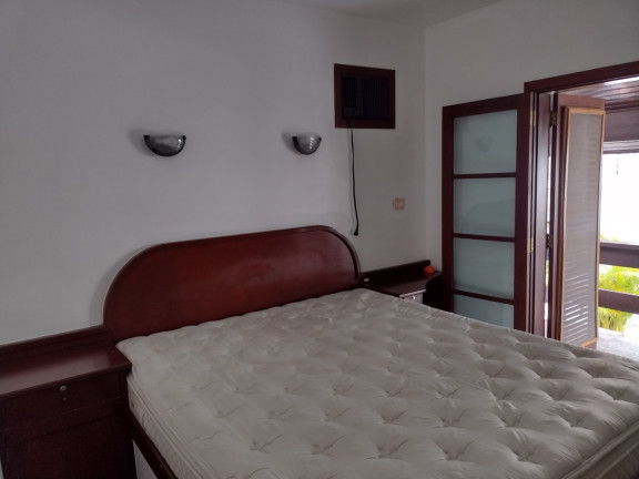Imagem Casa com 2 Quartos para Alugar, 360 m² em Alphaville - Santana De Parnaíba
