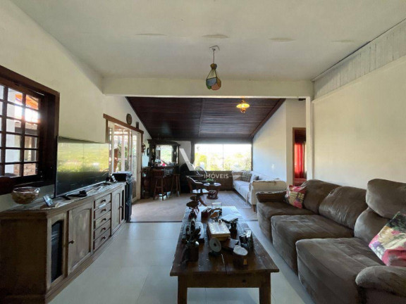 Imagem Casa com 3 Quartos à Venda, 250 m² em Granja Guarani - Teresópolis Imagem Casa com 3 Quartos à Venda, 250 m² em Granja Guarani - Teresópolis
