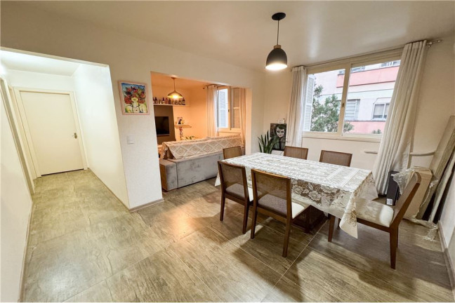 Imagem Imóvel com 2 Quartos à Venda, em Boa Vista - Porto Alegre Imagem Imóvel com 2 Quartos à Venda, em Boa Vista - Porto Alegre