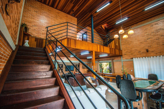 Imagem Chácara com 8 Quartos à Venda, 34.000 m² em Bateias - Campo Largo Imagem Chácara com 8 Quartos à Venda, 34.000 m² em Bateias - Campo Largo