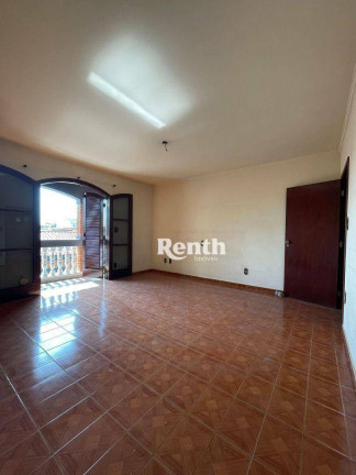 Imagem Sobrado com 3 Quartos à Venda, 244 m² em Estádio - Rio Claro Imagem Sobrado com 3 Quartos à Venda, 244 m² em Estádio - Rio Claro