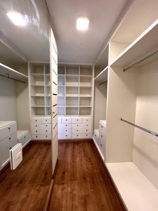 Imagem Imóvel com 4 Quartos à Venda, 234 m² em Brooklin Paulista - São Paulo Imagem Imóvel com 4 Quartos à Venda, 234 m² em Brooklin Paulista - São Paulo