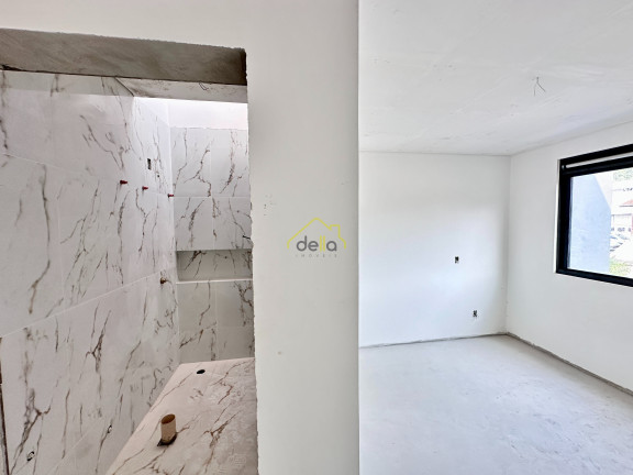 Imagem Casa com 3 Quartos à Venda, 191 m² em Glória - Joinville Imagem Casa com 3 Quartos à Venda, 191 m² em Glória - Joinville