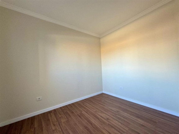Imagem Sobrado com 3 Quartos à Venda, 126 m² em Uberaba - Curitiba