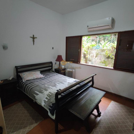 Imagem Casa com 4 Quartos à Venda, 320 m² em Monte Oliveti - Guapimirim Imagem Casa com 4 Quartos à Venda, 320 m² em Monte Oliveti - Guapimirim