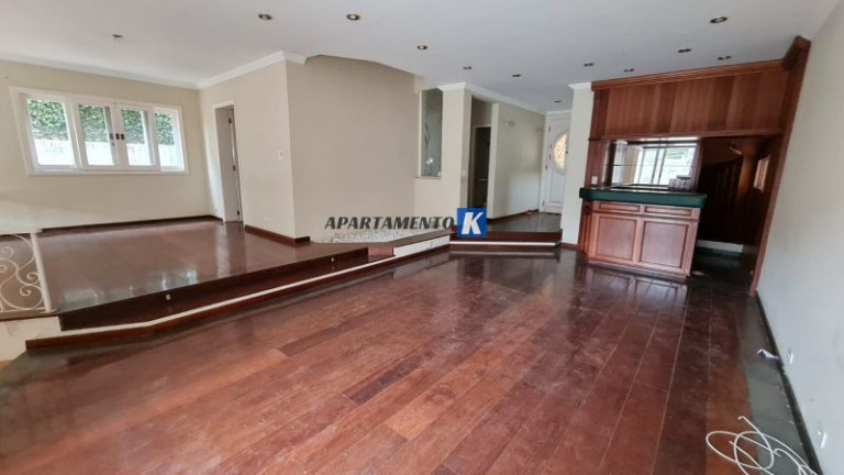 Imagem Imóvel com 4 Quartos à Venda, 340 m² em Alphaville - Santana De Parnaíba Imagem Imóvel com 4 Quartos à Venda, 340 m² em Alphaville - Santana De Parnaíba