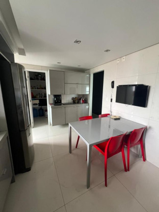 Imagem Imóvel com 4 Quartos à Venda, 230 m² em Beira Rio - Recife Imagem Imóvel com 4 Quartos à Venda, 230 m² em Beira Rio - Recife