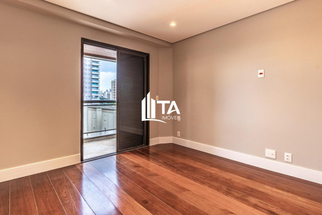 Imagem Imóvel com 4 Quartos à Venda, 244 m² em Cambuí - Campinas Imagem Imóvel com 4 Quartos à Venda, 244 m² em Cambuí - Campinas