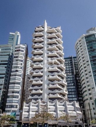 Imagem Apartamento com 3 Quartos à Venda,  em Centro - Balneário Camboriú