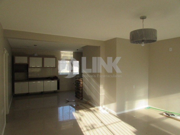 Imagem Casa com 3 Quartos à Venda, 150 m² em Jardim Carvalho - Porto Alegre Imagem Casa com 3 Quartos à Venda, 150 m² em Jardim Carvalho - Porto Alegre