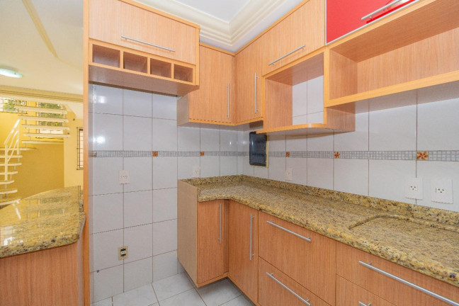 Imagem Casa com 3 Quartos à Venda, 260 m² em Cidade Industrial - Curitiba Imagem Casa com 3 Quartos à Venda, 260 m² em Cidade Industrial - Curitiba