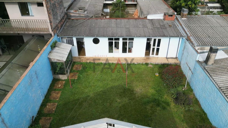 Imagem Casa com 1 Quarto à Venda, 148 m² em Trianon - Guarapuava Imagem Casa com 1 Quarto à Venda, 148 m² em Trianon - Guarapuava
