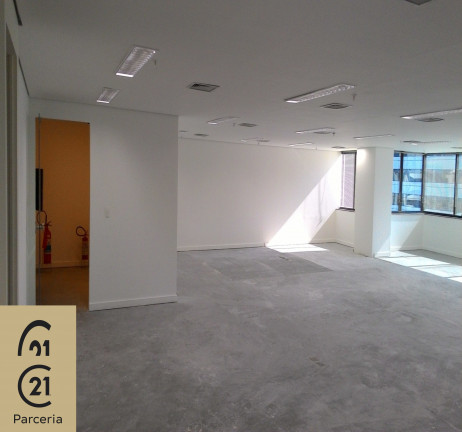 Imagem Imóvel Comercial à Venda ou Locação, 20.600 m² em Brooklin Paulista - São Paulo Imagem Imóvel Comercial à Venda ou Locação, 20.600 m² em Brooklin Paulista - São Paulo