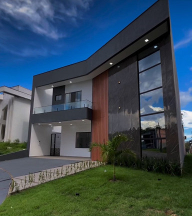 Casa com 4 Quartos à Venda, 282 m² em Ponta Negra - Manaus