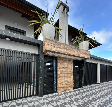 Imagem Sobrado com 2 Quartos à Venda, 60 m² em Maracanã - Praia Grande Imagem Sobrado com 2 Quartos à Venda, 60 m² em Maracanã - Praia Grande