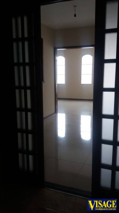 Imagem Casa com 4 Quartos à Venda, em Centro - Jacareí Imagem Casa com 4 Quartos à Venda, em Centro - Jacareí