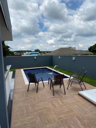 Imagem Casa com 3 Quartos à Venda, 471 m² em Ninho Verde Ii - Pardinho Imagem Casa com 3 Quartos à Venda, 471 m² em Ninho Verde Ii - Pardinho