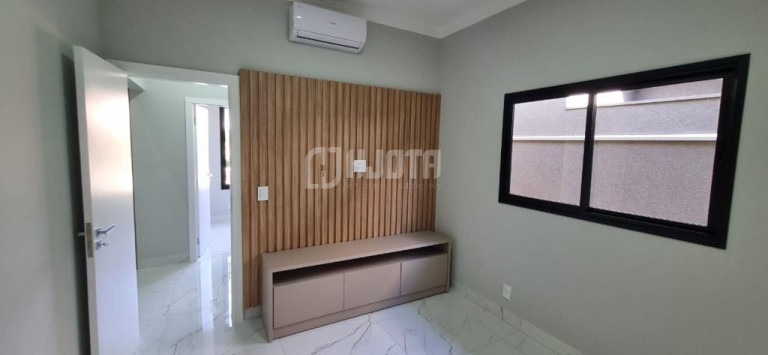 Imagem Casa de Condomínio com 3 Quartos à Venda, 230 m² em Condomínio Vilage La Montagne - São José Do Rio Preto