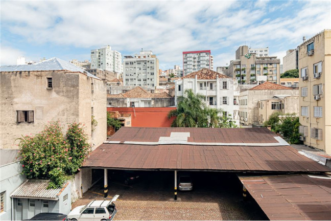 Imagem Imóvel com 1 Quarto à Venda, em Cidade Baixa - Porto Alegre Imagem Imóvel com 1 Quarto à Venda, em Cidade Baixa - Porto Alegre