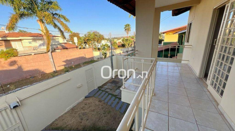 Imagem Sobrado com 4 Quartos à Venda, 280 m² em Setor Jaó - Goiânia