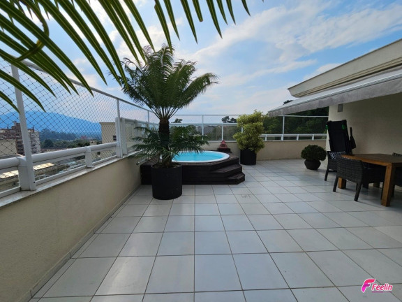 Imagem Cobertura com 3 Quartos à Venda, 227 m² em Itacorubi - Florianópolis Imagem Cobertura com 3 Quartos à Venda, 227 m² em Itacorubi - Florianópolis
