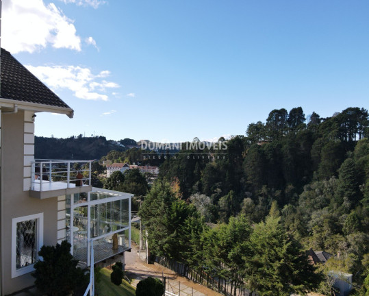 Imagem Casa com 4 Quartos à Venda, 215 m² em Região De Capivari - Campos Do Jordão Imagem Casa com 4 Quartos à Venda, 215 m² em Região De Capivari - Campos Do Jordão