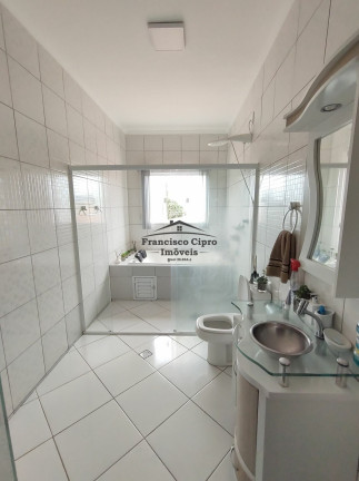 Imagem Casa com 3 Quartos à Venda, 233 m² em Santa Luzia - Guaratinguetá Imagem Casa com 3 Quartos à Venda, 233 m² em Santa Luzia - Guaratinguetá