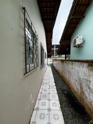 Imagem Casa com 3 Quartos à Venda, 95 m² em Centro - Balneário Piçarras Imagem Casa com 3 Quartos à Venda, 95 m² em Centro - Balneário Piçarras