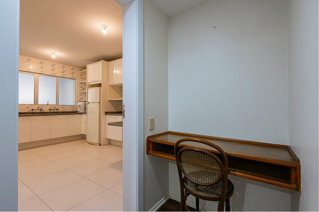 Imagem Apartamento com 3 Quartos à Venda, 167 m² em Centro Histórico - Porto Alegre Imagem Apartamento com 3 Quartos à Venda, 167 m² em Centro Histórico - Porto Alegre