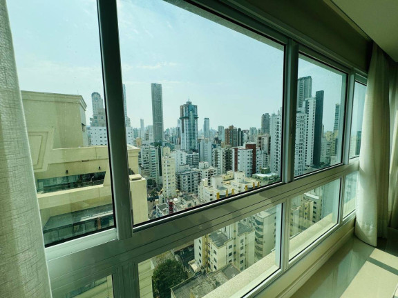 Imagem Apartamento com 4 Quartos para Alugar, 140 m² em Centro - Balneário Camboriú